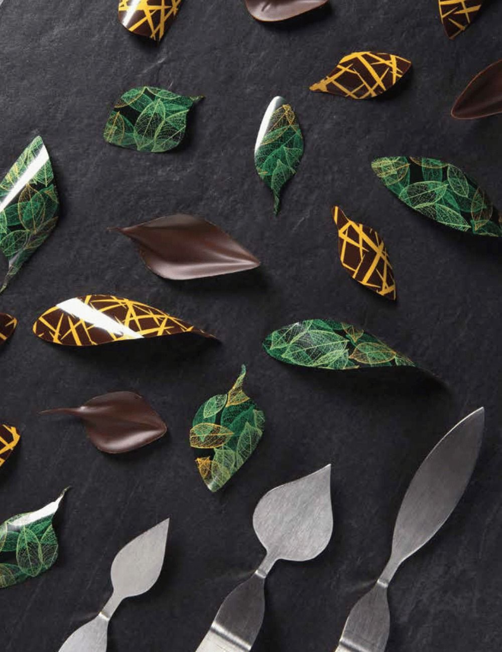 Making screen-printed chocolate tuiles - PAVONI transfer sheets